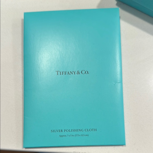 Tiffany & Co. Silver and Blue Classic Necklace 16 inch - Picture 3 of 6